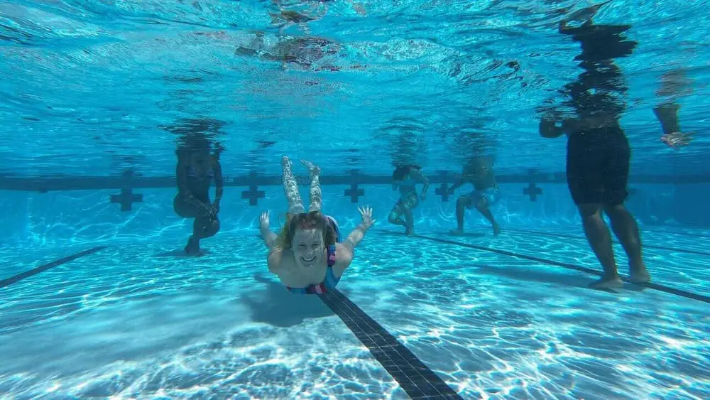 What happens if the pool water level is too high 1 pool water